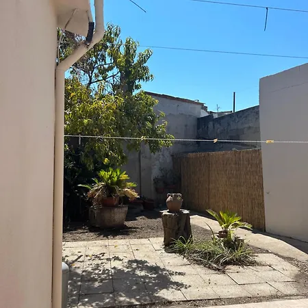 Casa Vacanze In Centro A Tatil Evi Càbras